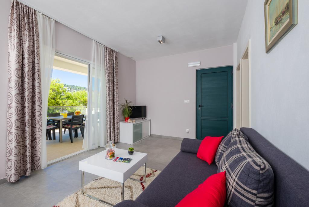 Apartments Lanterna ロゴズニッツァ 部屋 写真